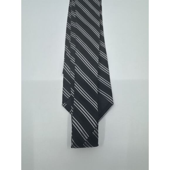 Stafford Tailored Culture Black, White And Silver Men's Neck Tie - Picture 4 of 12
